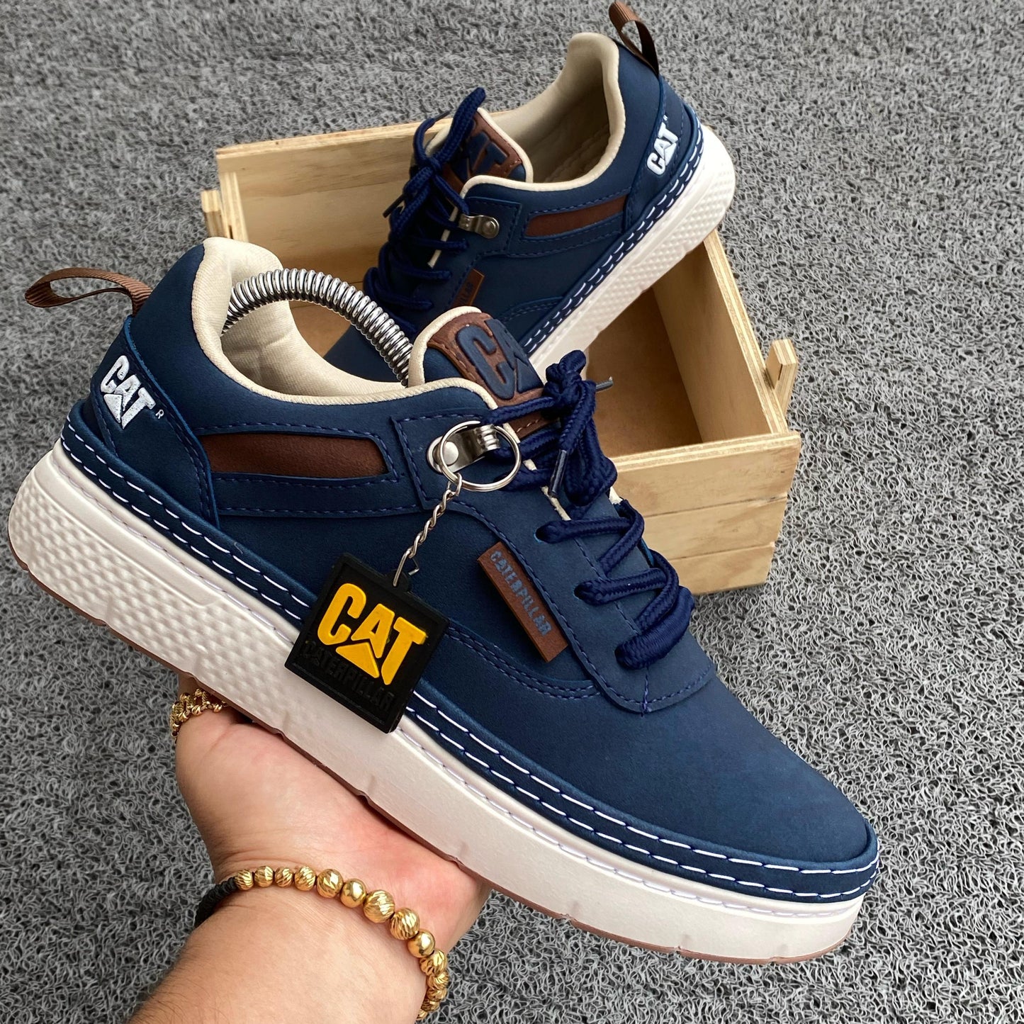 CAT PREMIUM CASUAL